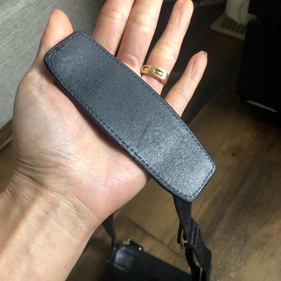 Coach across Body Leather Purse - Picture 9 of 10